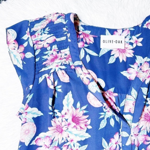 Olive & Oak Blue Flower Printed Sleeveless Top Med - Picture 3 of 6